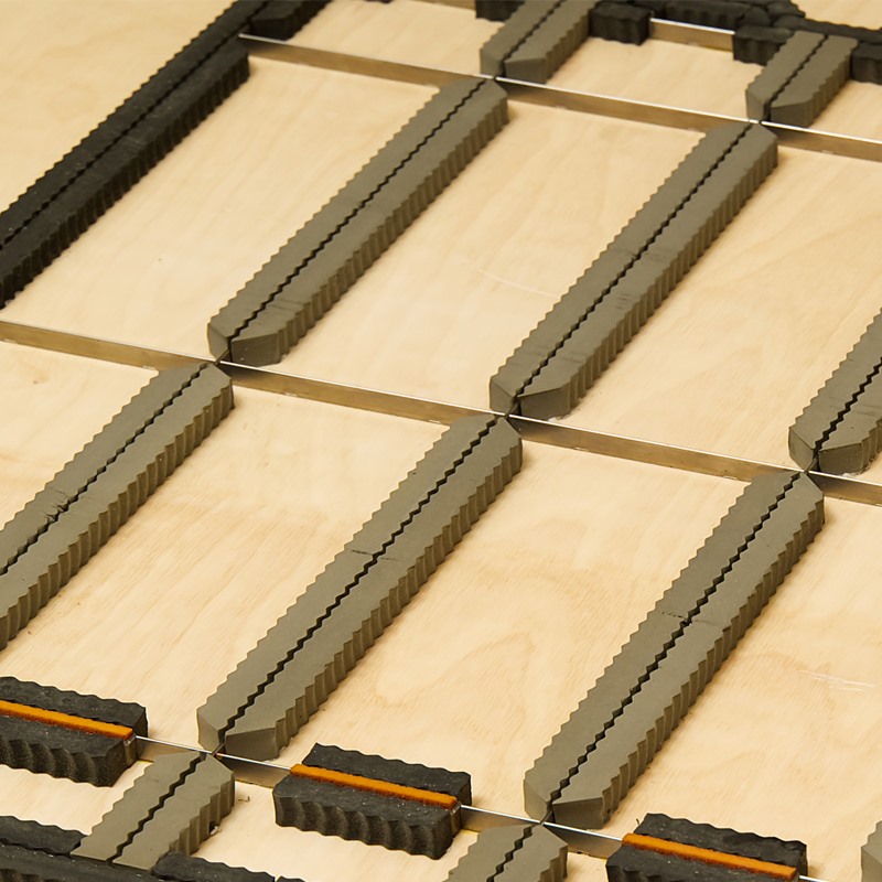 30度硬SPEED刀版弹垫为何能防止瓦楞纸楞型被压塌？